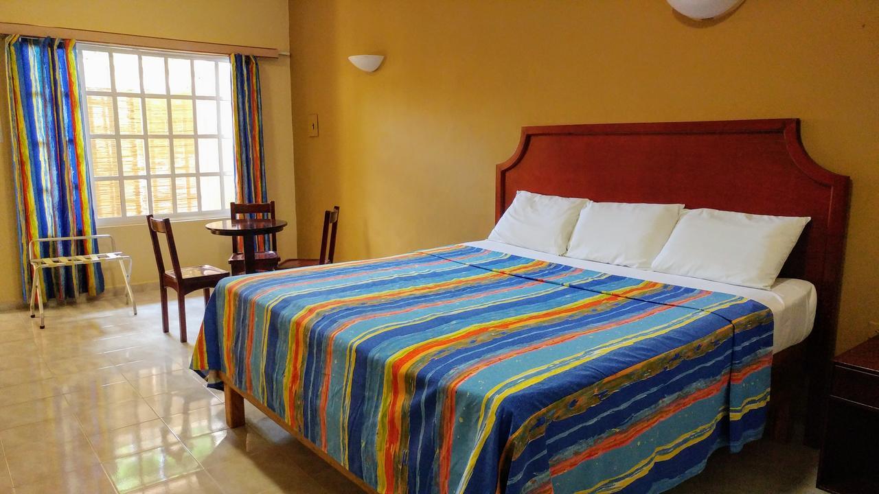 Sun Suites Косумель Экстерьер фото