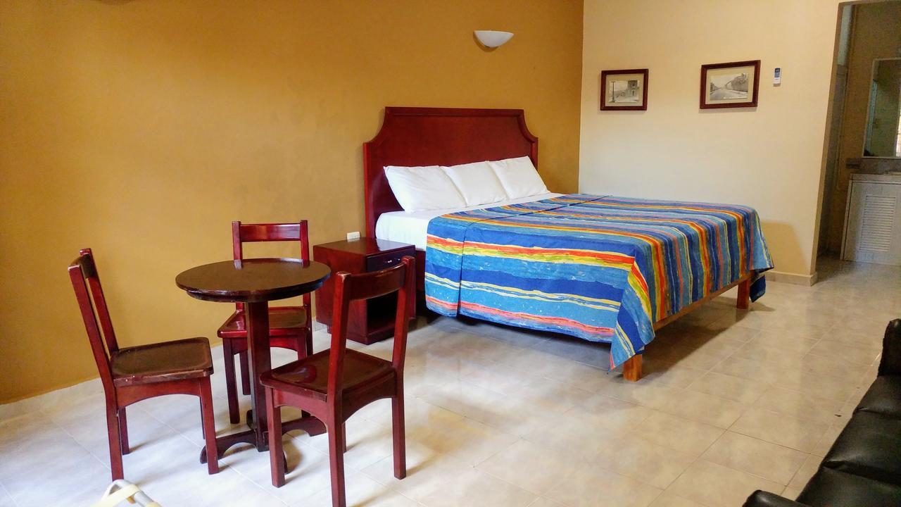 Sun Suites Косумель Экстерьер фото